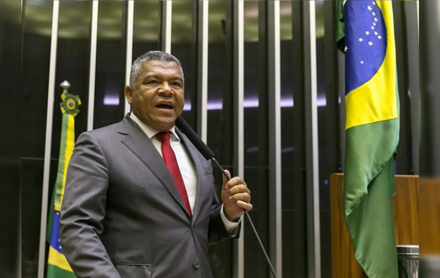 Deputado Valmir Assunção (PT) foi reeleito deputado federal