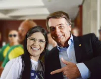 Imagem ilustrativa da imagem Dayane diz que apagou mensagens de Bolsonaro para não o comprometer