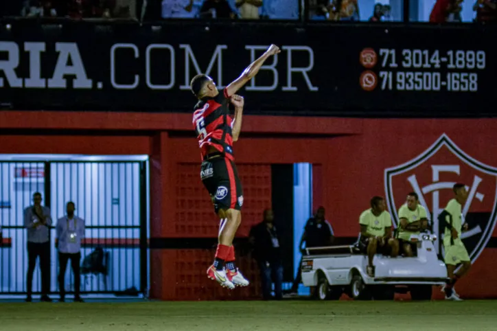 O Vitória chegar ao acesso à Série B seria mostrar que, de fato, 
tudo é possível no futebol