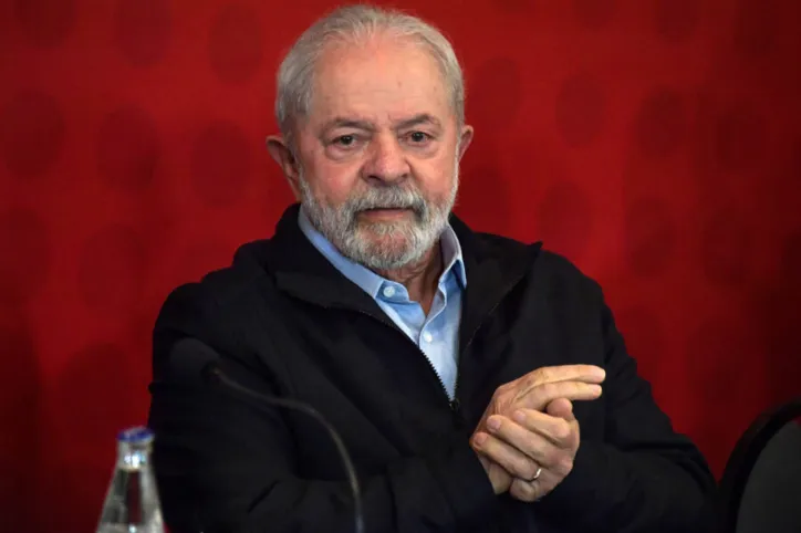 Lula, assim como Bolsonaro, confirmou presença no debate da Band