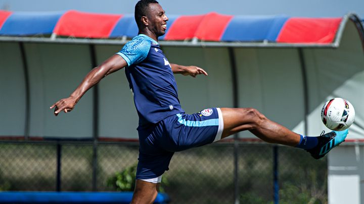 Na segunda e última parte, o treinador separou a provável equipe titular