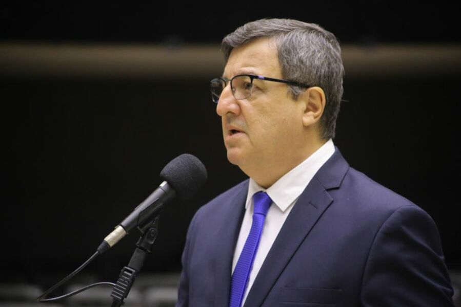 Danilo Forte (União-CE) juntou pareceres das PEC´s dos auxílios e dos biocombustíveis para acelerar votação em plenário.