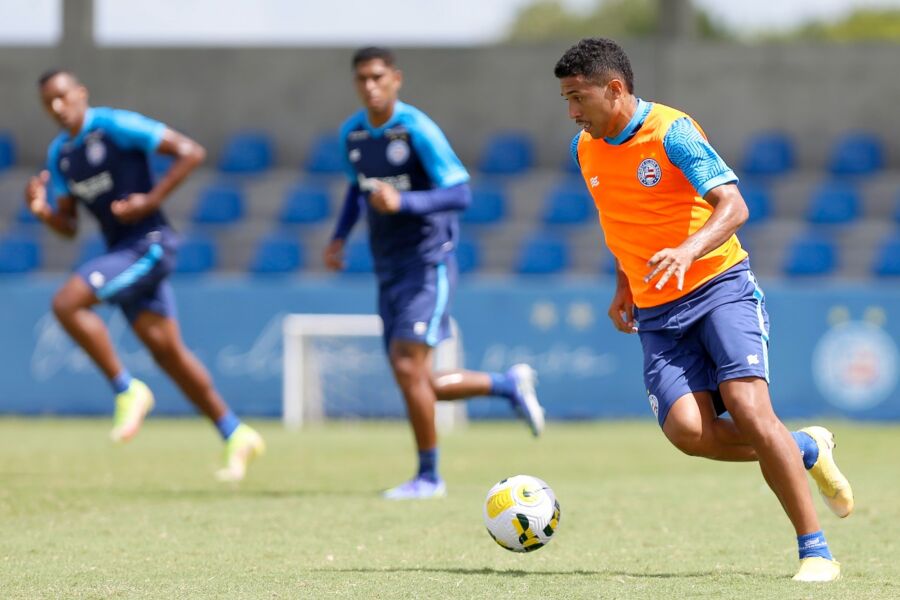 Rildo retorna ao time após suspensão e pode ser titular