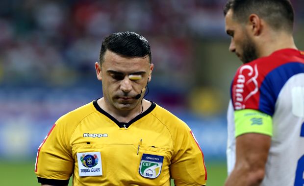 O árbitro de 41 anos faz parte do quadro Fifa
