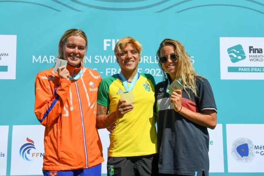 Holandesa Sharon van Rouwendaal e italiana Ginevra Taddeuci completaram o pódio