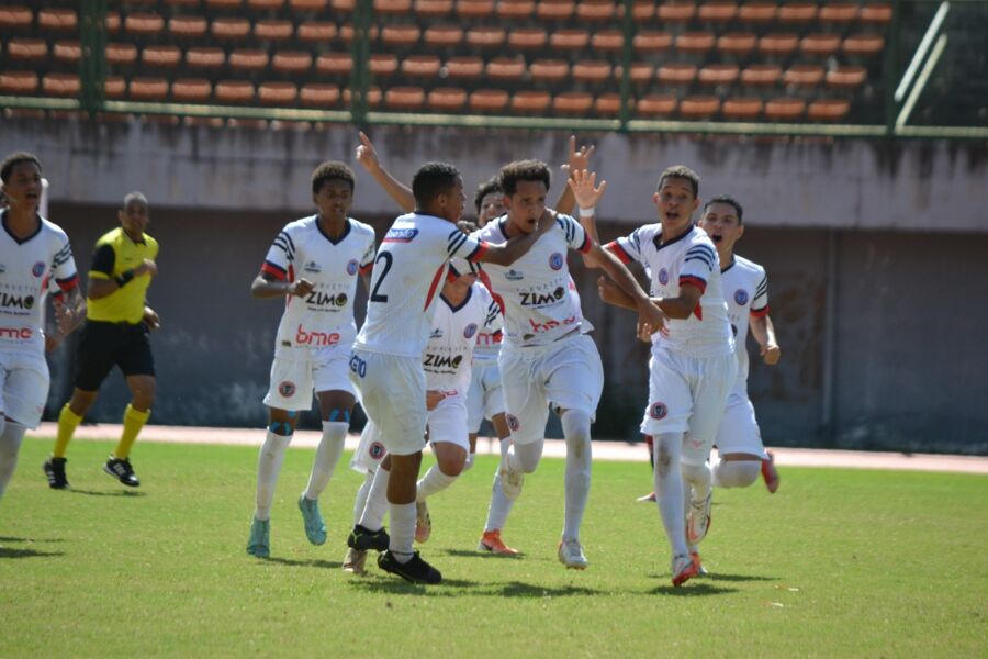 O Canaã eliminou o Vitória na Semifinal da Copa 2 de Julho