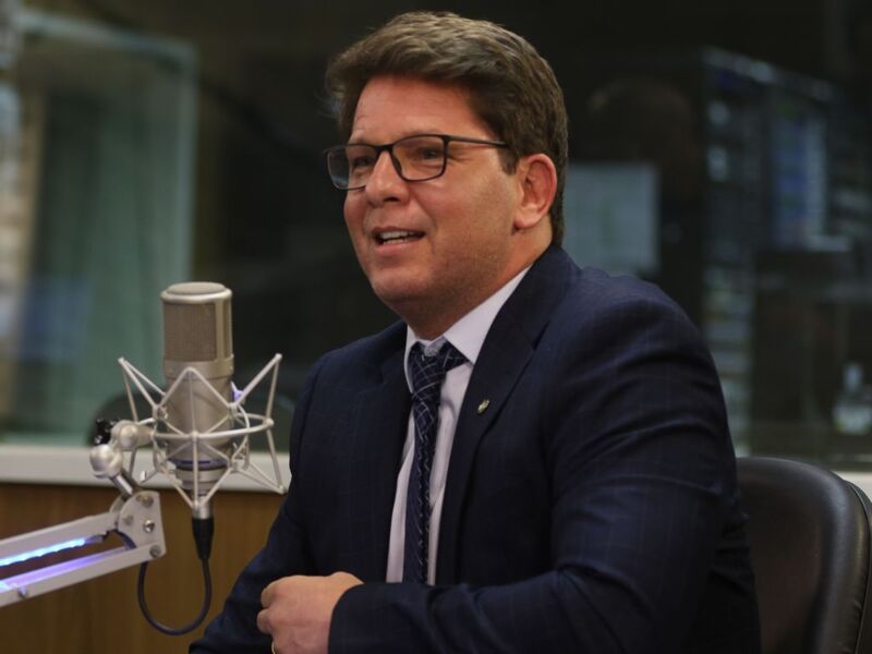 Mário Frias anunciou a sua alta médica em um post nas redes sociais