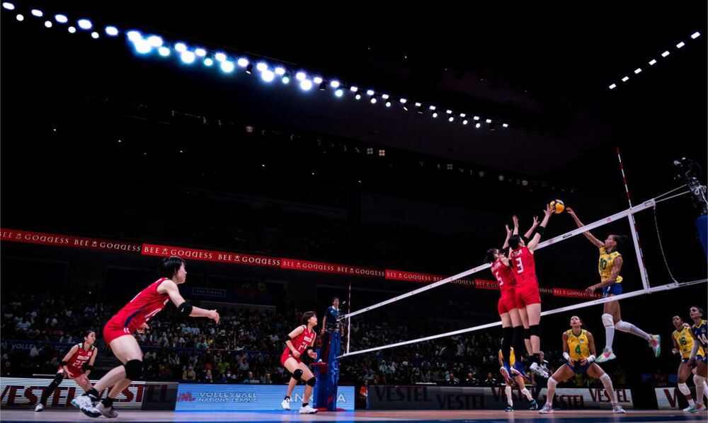 Meninas derrotaram japonesas por 3 sets a 1 (parciais de 29/27, 28/26, 20/25 e 25/14)