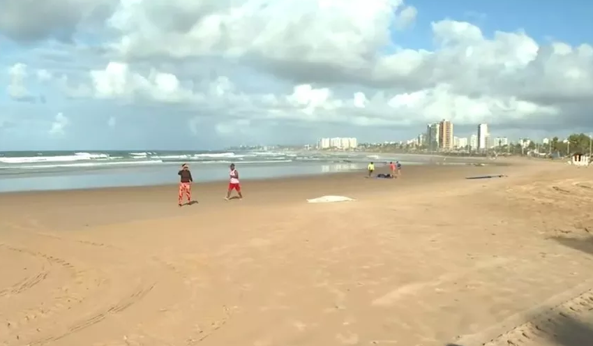 A Salvamar alerta para perigos da praia em tempo chuvoso