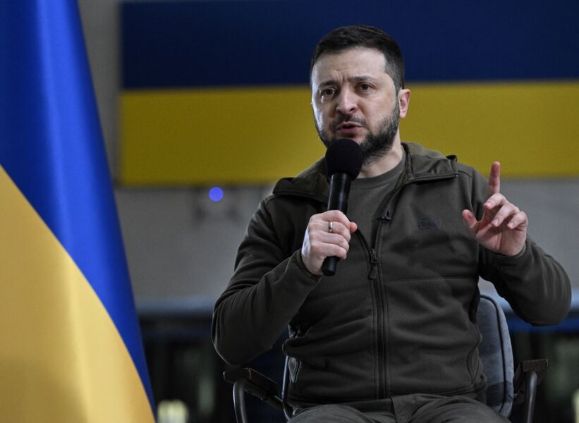 Foi o presidente ucraniano, Volodymyr Zelensky , que procurou Bolsonaro, segundo o presidente brasileiro