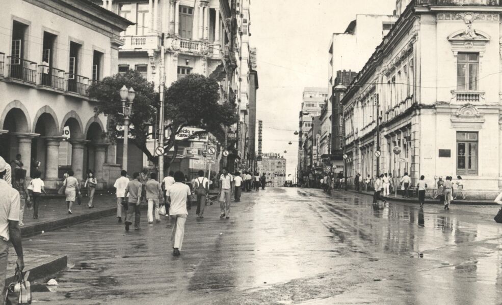 Rua Chile foi considerada o endereço mais elegante da cidade. Data: 11/5/1978.