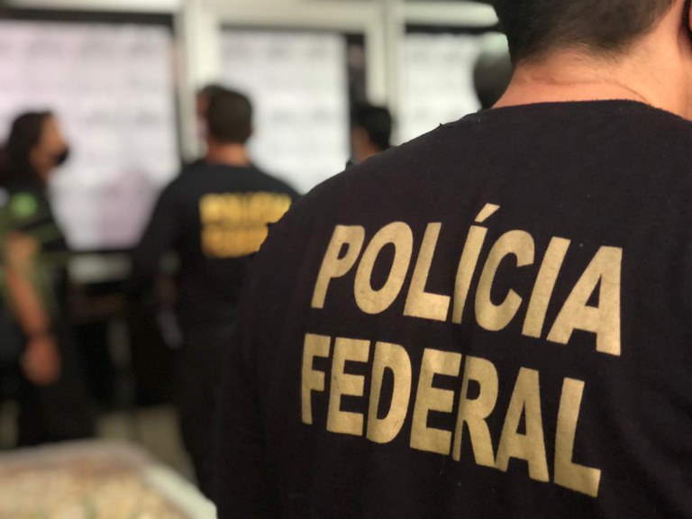 Entre 300 e 400 policiais federais participarão da operação