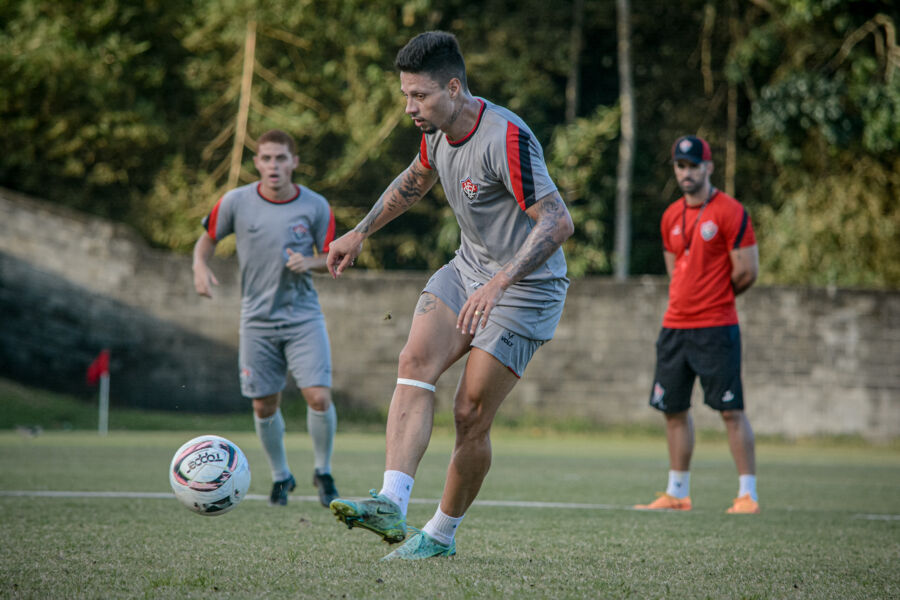 Leão pode vencer a terceira seguida pela primeira vez no ano