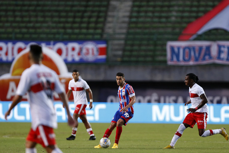 O Bahia venceu os seis jogos como mandante contra os alagoanos na Segundona