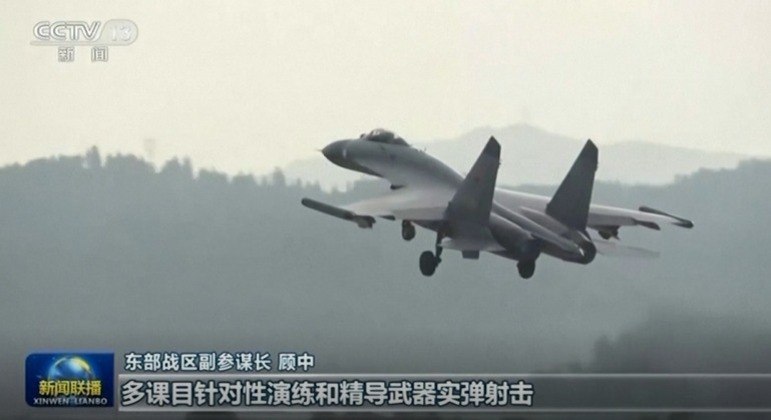 Manobras militares foram anunciadas pela China após a presidente da Câmara dos Representantes dos Estados Unidos, Nancy Pelosi, desembarcar em Taipei