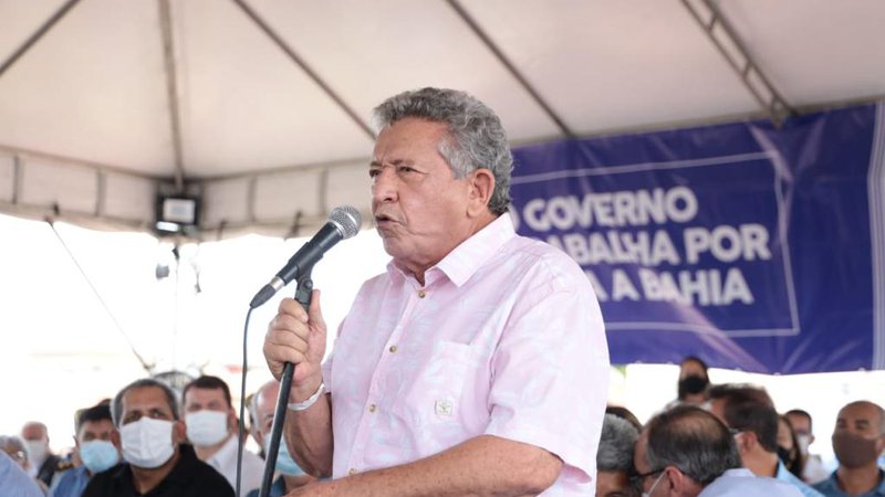 “Por isso está crescendo, movimentamos o mundo político nosso e isso reflete com força na opinião pública da Bahia”, disse Luiz Caetano