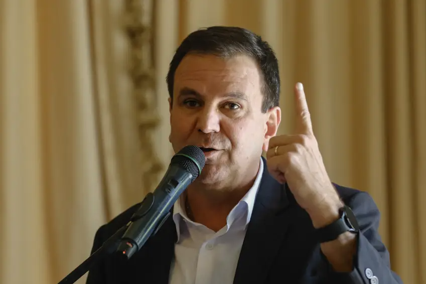 No Twitter, Paes afirmou que “não trabalha na birra nem na fofoca”