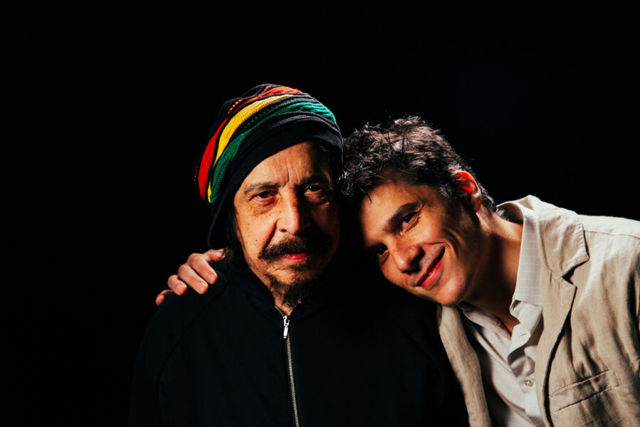 Ao lado do filho, Benito de Paula faz show dos 80 anos no TCA A TARDE Ao lado do filho, Benito de Paula faz show dos 80 anos no TCA A TARDE