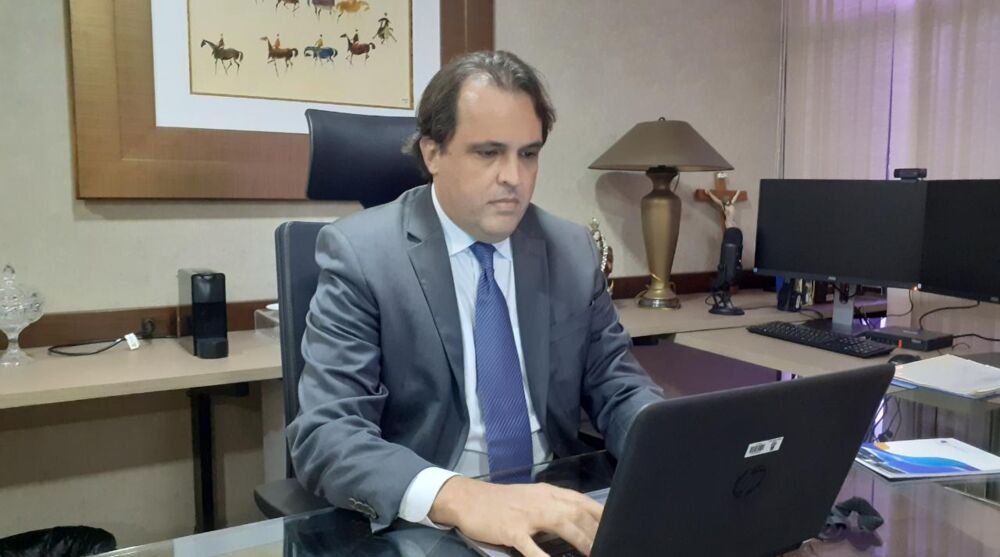 Presidente do Tribunal Regional Eleitoral da Bahia (TRE-BA), desembargador Roberto Frank