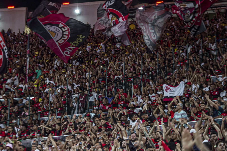 Corinthians e Flamengo fazem jogo de ida na final da Copa do Brasil