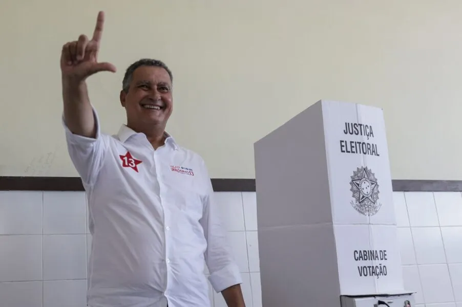 Rui associou comportamento do presidente Jair Bolsonaro (PL) com a possível aproximação com o candidato ACM Neto (UB)