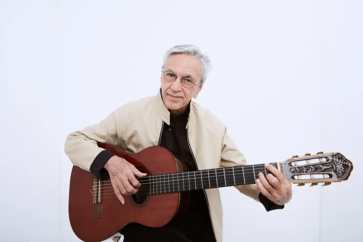 Caetano Veloso quebra sil ncio e diz n o ter ficado chateado com