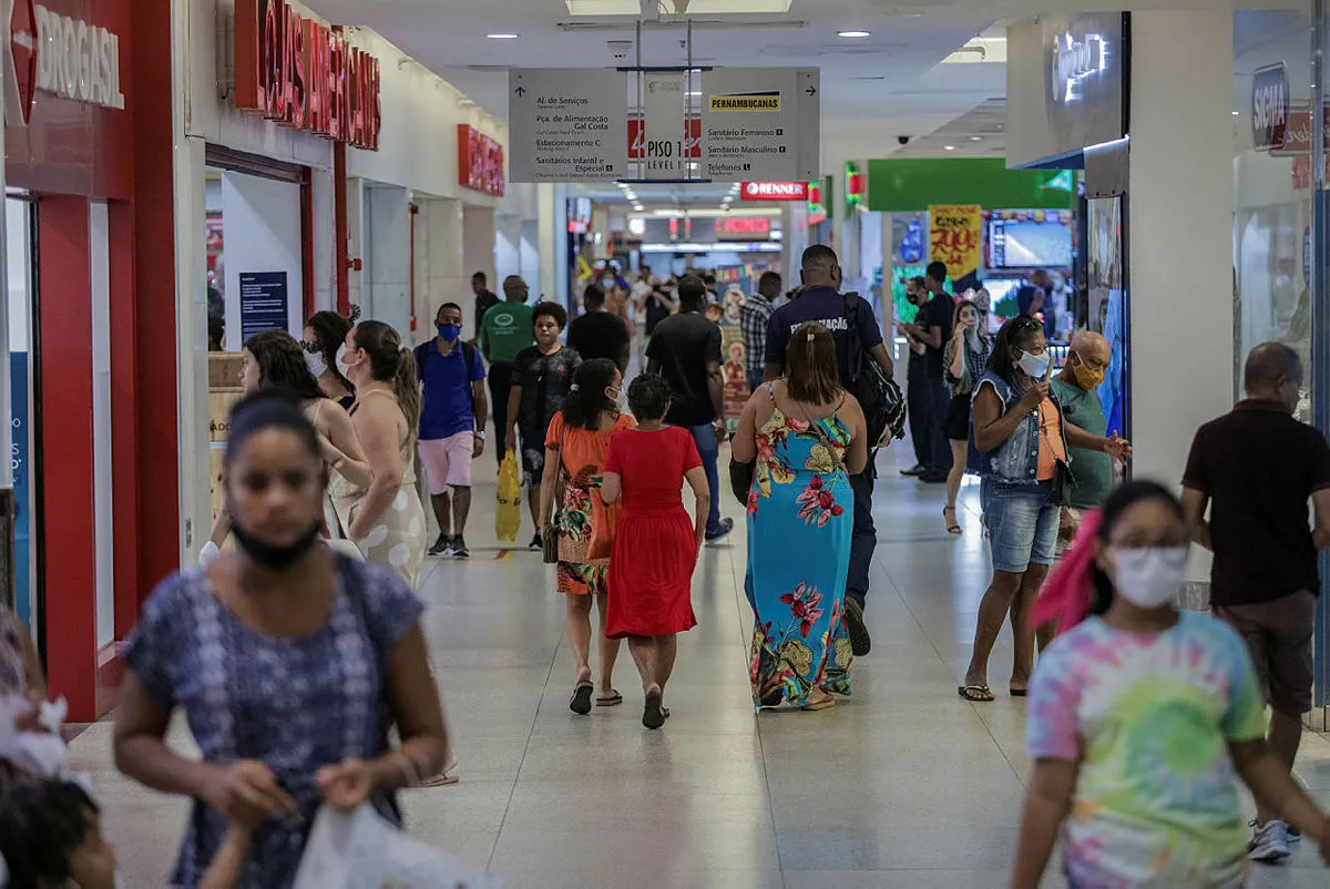 Comércio varejista da Bahia apresentou um volume de vendas ainda 8,1% abaixo do patamar verificado em fevereiro de 2020, antes da pandemia de Covid-19