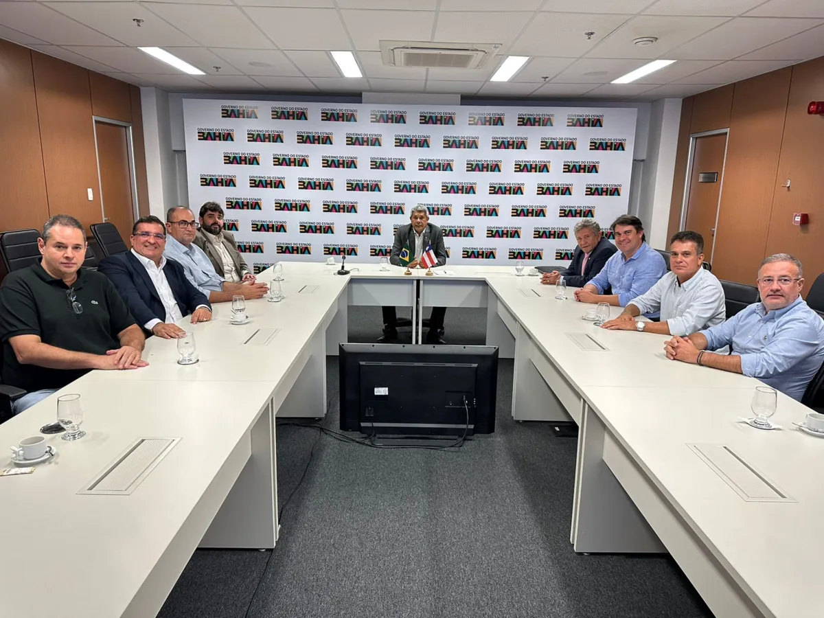 Deputados do PP reunidos com o governador Jerônimo Rodrigues