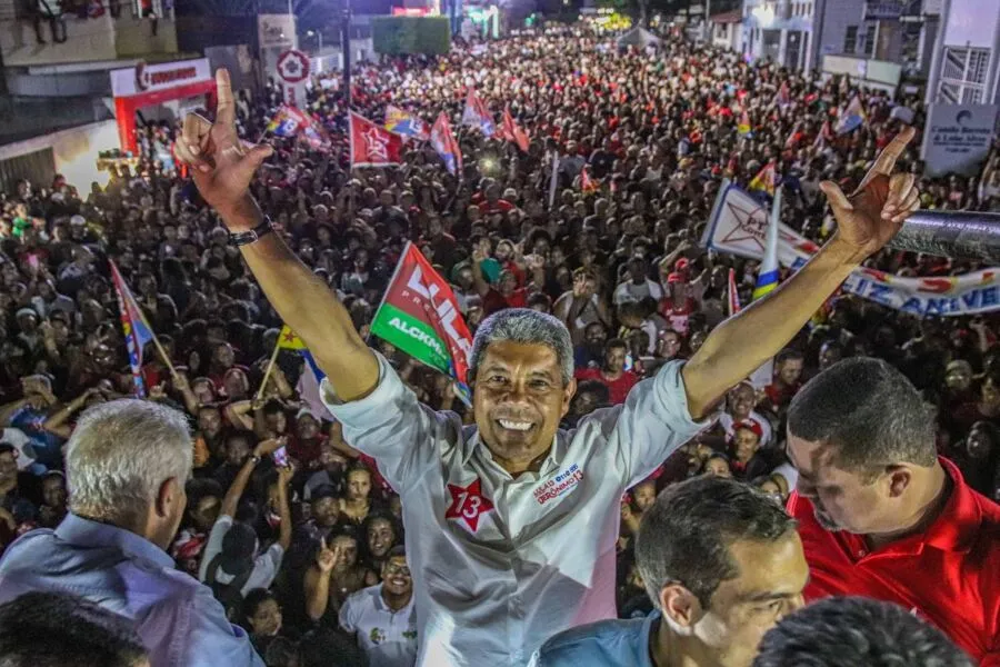 Jeronimo Rodrigues candidato do PT ao governo da Bahia no Comício em Serrinha