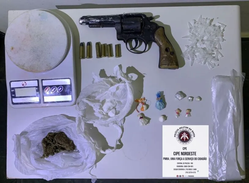 Ação policial aconteceu no final da noite de terça-feira, 25, na rua Irecê
