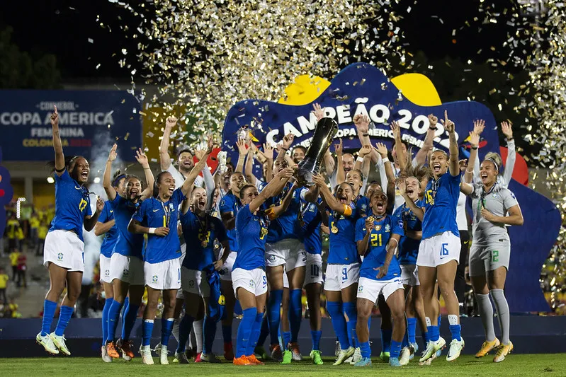 Brasil e Inglaterra se enfrentam pela decisão da "Finalíssima"