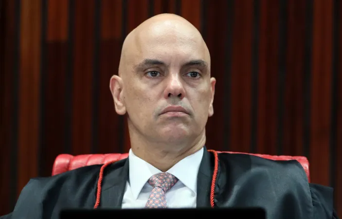 O ministro Alexandre de Moraes disse que pedido de investigação é tentativa de tumultuar eleições