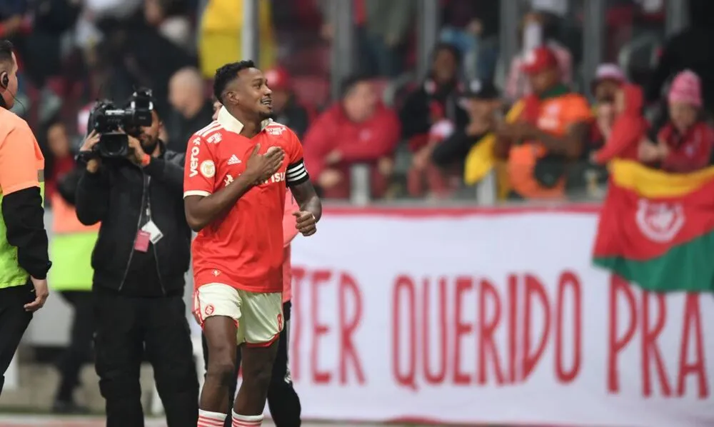O Colorado chegou a 64 pontos