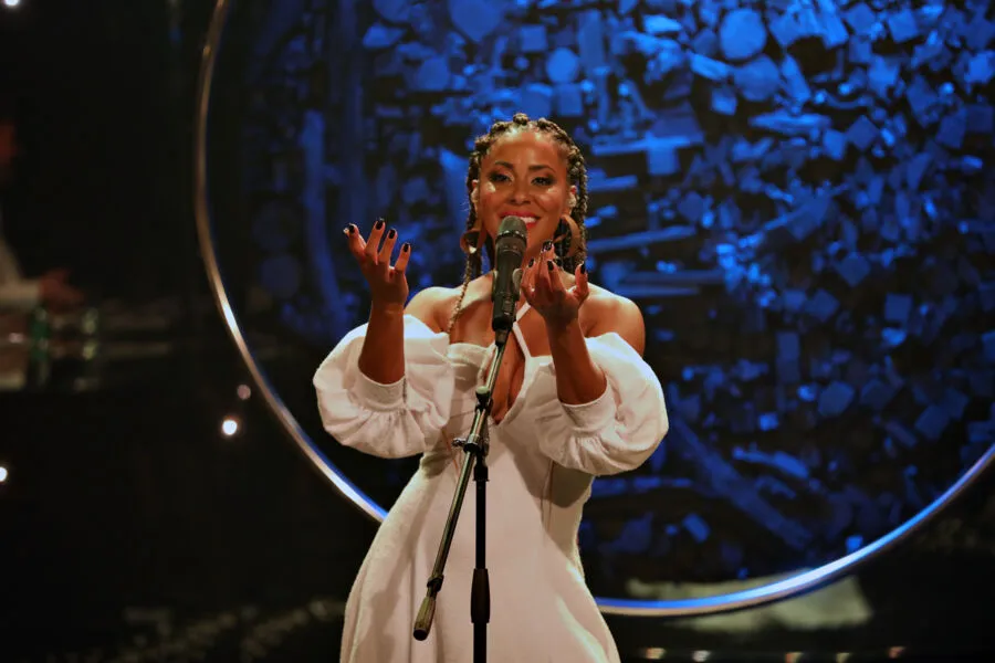 Show se chama Saudação, mesmo nome do mais recente álbum da cantora