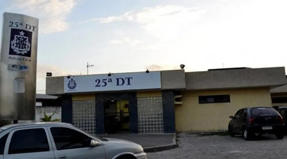 O caso foi registrado na 25ª DT / Dias d’ Ávila.
