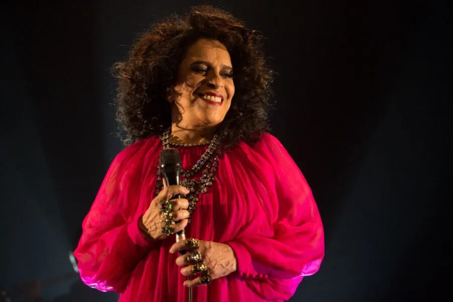 A morte da cantora e compositora foi informada nesta quarta-feira, 9