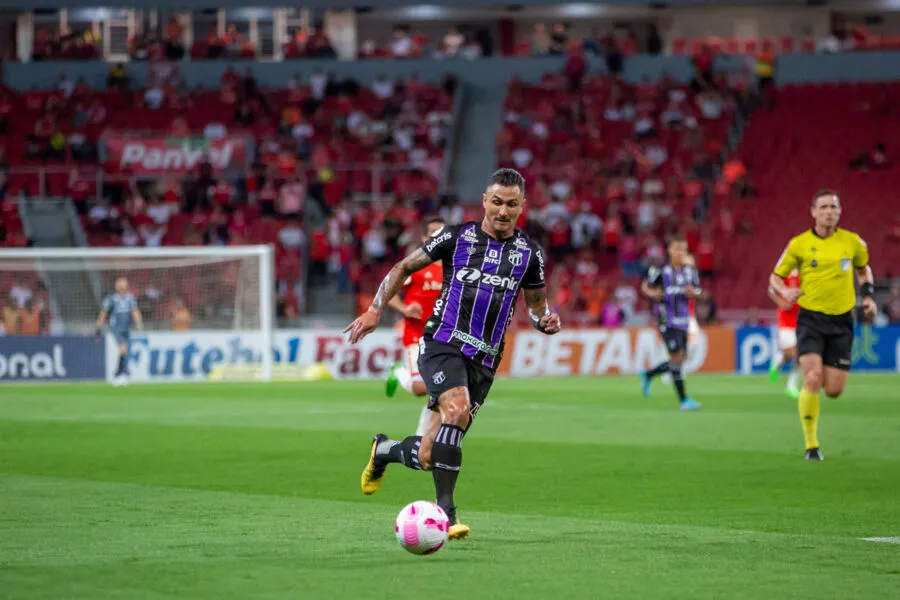 O time foi rebaixado ao perder por 2 a 0 para o Avaí