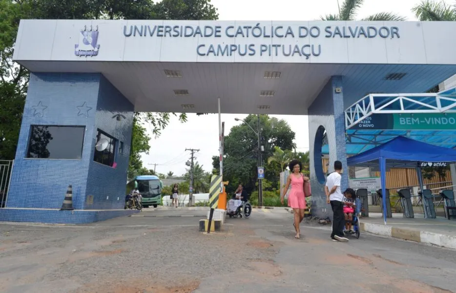 Imagem ilustrativa da imagem Crise financeira na Ucsal atinge alunos e ex-alunos