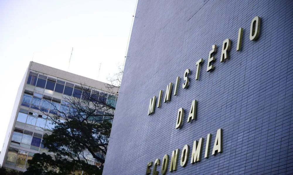 Proposta busca uma alternativa na defesa de um limite para as despesas