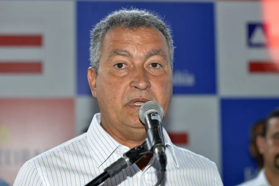 O governador Rui Costa
