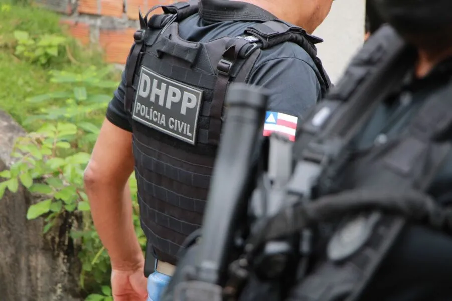 O homem foi encaminhado para a Coordenação de Polícia Interestadual (Polinter)
