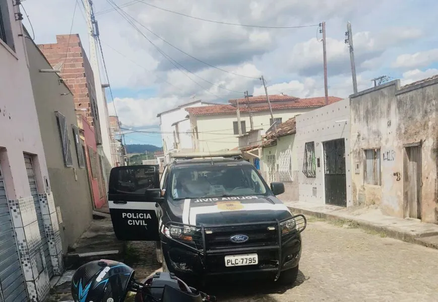 Homem teve mandado de prisão por tentativa de feminicídio