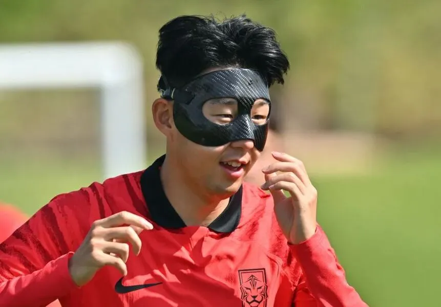 Atacante do Tottenham jogará com máscara de proteção na estreia da Coreia do Sul na Copa