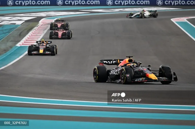 Imagem ilustrativa da imagem Verstappen vence última corrida do ano em Abu Dhabi