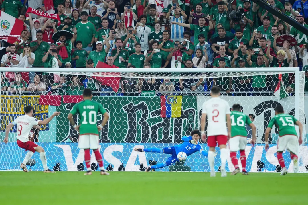 Polônia e México ficam no empate em estreia no Grupo C da Copa do Mundo