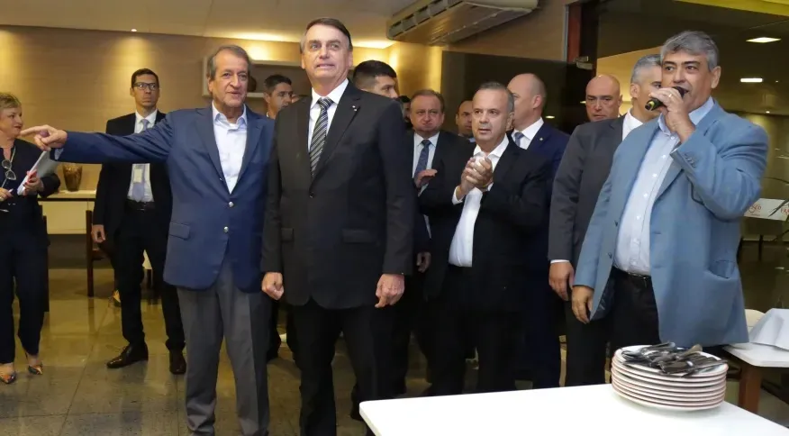 Jair Bolsonaro e parlamentares do PL durante jantar do partido em Brasília, no último dia 29