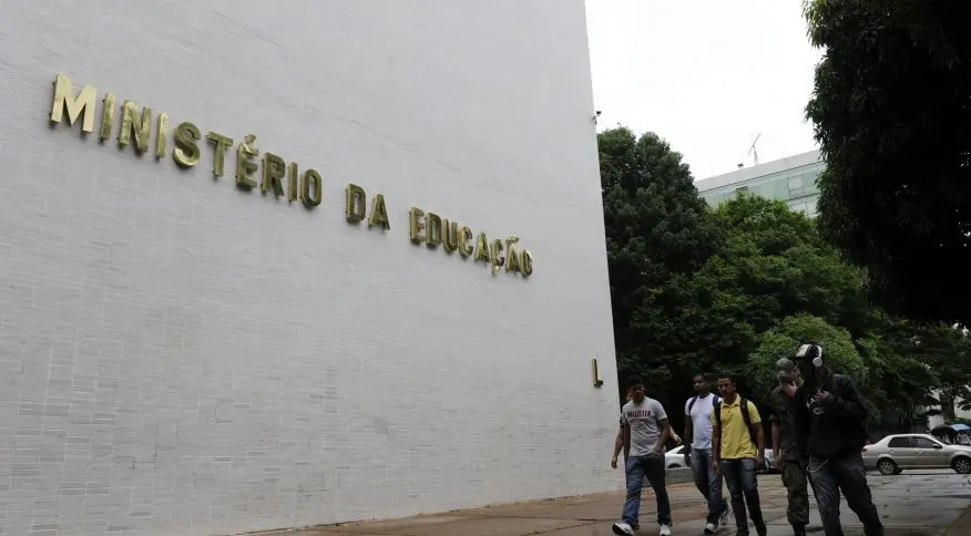 O Ministério da Educação (MEC) não se pronunciou sobre o tema