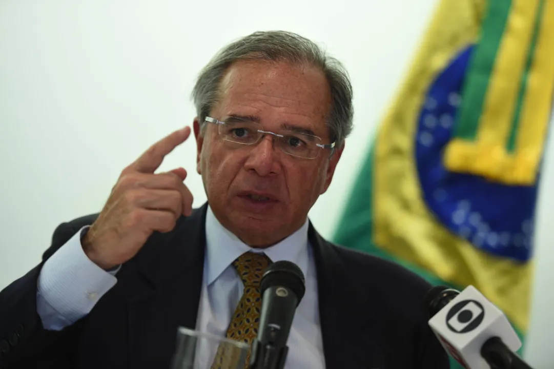 “Vou deixar isso aqui e quem vai ficar com o problema são vocês”, tem dito Paulo Guedes algumas vezes a pessoas próximas