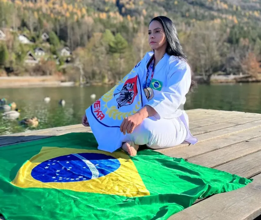 Além de atleta, Martinna também é professora de Karatê Tradicional.