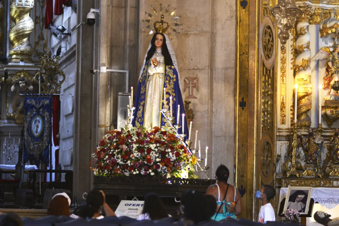 Basílica, construída em 1549 e localizada no Comércio, reúne milhares de fiéis anualmente para a solenidade